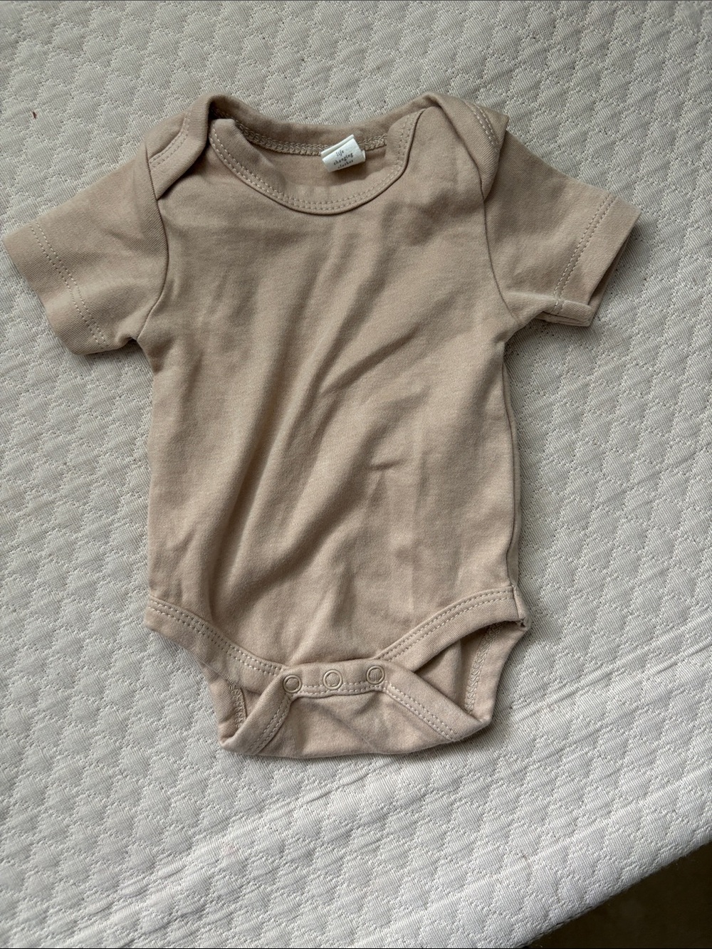 Colored Organics Tan Baby One-Piece Bodysuit newborn, never worn